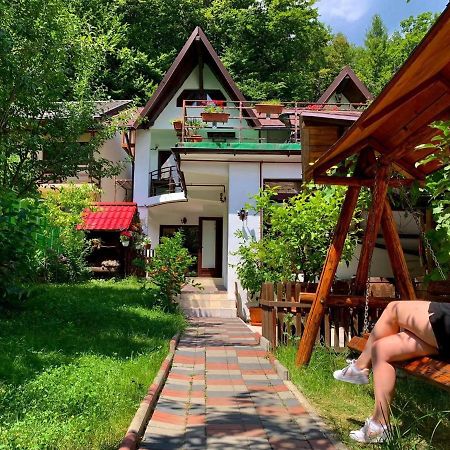Casa Olanesti Hotel ไบเลโอเลอเนชต์ ภายนอก รูปภาพ